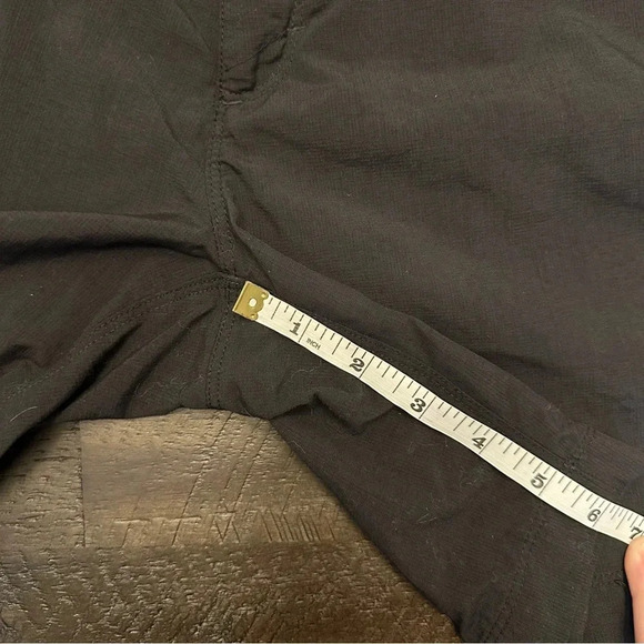 The North Face Mid Length Rip Stop Shorts Black Size 4 - Picture 5 of 10